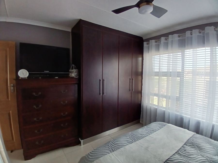 3 Bedroom Property for Sale in Seemeeu Park Western Cape